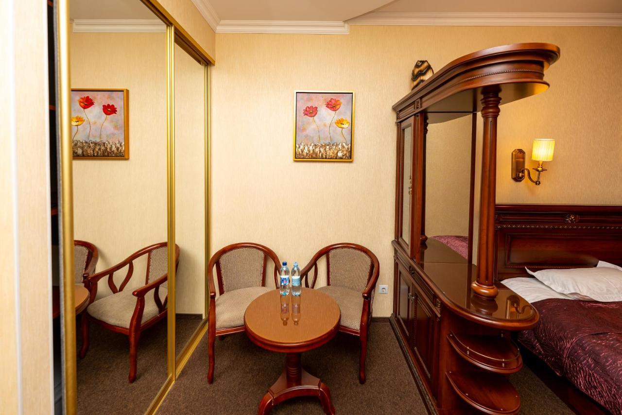 Sunrise Park Hotel Zaporizhia Eksteriør billede