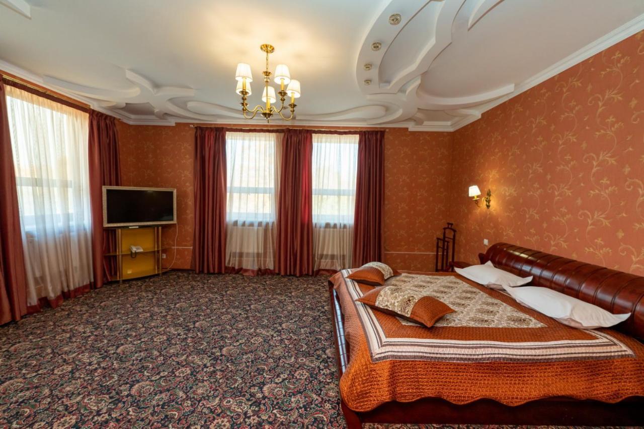 Sunrise Park Hotel Zaporizhia Eksteriør billede